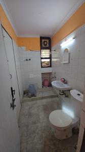 Bathroom Image of 1650 Sq.ft 3 BHK Apartment / Flat for sale in Salora Vihar, Sector 62 Noida for Rs. 17500000