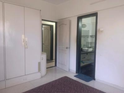 Bedroom Image of 980 Sq.ft 3 BHK Apartment / Flat for rent in Evershine Millennium Paradise, Kandivali East Mumbai for Rs. 70000