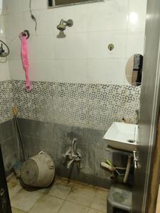 Common Bathroom One Image of 1080 Sq.ft 2 BHK Apartment / Flat for sale in Khyati Greenera, Chandkheda Ahmedabad for Rs. 6700000