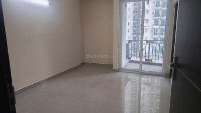 Bedroom Image of 1025 Sq.ft 2 BHK Apartment / Flat for rent in Sikka Karnam Greens, Sector 143B Noida for Rs. 22000