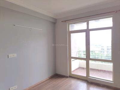Bedroom Image of 1800 Sq.ft 3 BHK Apartment / Flat for sale in Raheja Vedaanta, Sector 108 Gurgaon for Rs. 16200000