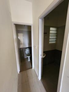 Bathroom Image of 895 Sq.ft 2 BHK Apartment / Flat for sale in Doshi Etopia II, Perungudi Chennai for Rs. 8600000