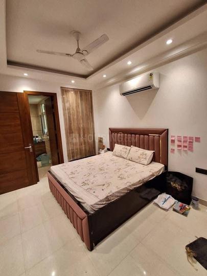 Khar West Bedroom 1