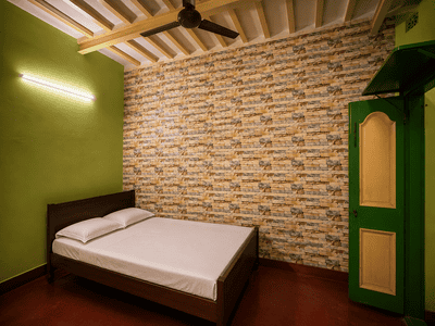 Image of 250 Sq.ft 2 BHK Independent House for rent in Maniktala, Kolkata for Rs. 15000