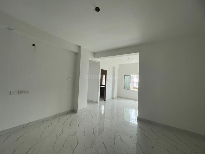 Block A, Bangur Avenue Main Image 1