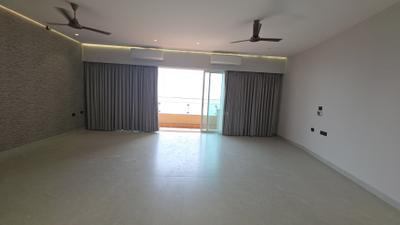 Living Room Image of 2500 Sq.ft 4 BHK Apartment / Flat for rent in Lokhandwala Minerva, Worli Mumbai for Rs. 450000