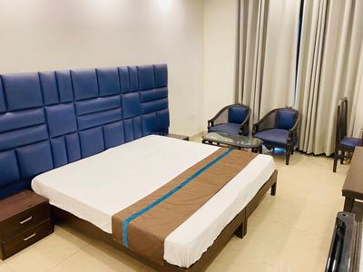 Bedroom Image of Urbanroomz Girls PG in Sector 46, Gurgaon