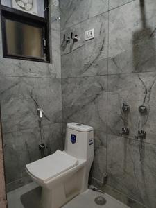 Common Bathroom Image of 635 Sq.ft 2 BHK Apartment / Flat for rent in Khanpur New Delhi for Rs. 17000