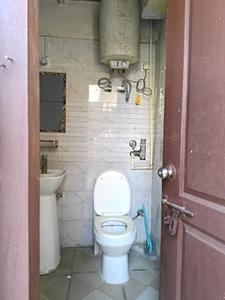 Common Bathroom Two Image of 2300 Sq.ft 4 BHK Apartment / Flat for sale in Niho Jasmine Scottish Garden, Indirapuram Ghaziabad for Rs. 22500000