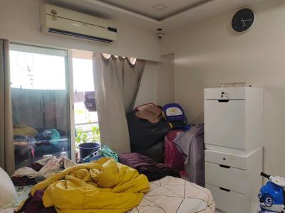 Bedroom Image of 1000 Sq.ft 3 BHK Apartment / Flat for rent in Gurukrupa Marina Enclave Wings M N Phase ll, Malad West Mumbai for Rs. 80000