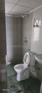 Bathroom Image of 1350 Sq.ft 3 BHK Apartment / Flat for sale in Amrapali Heartbeat City IV, Sector 107 Noida for Rs. 14700000