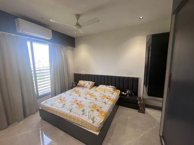 Bedroom Image of 2250 Sq.ft 3 BHK Apartment / Flat for rent in Vesu Surat for Rs. 50000