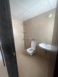 Bathroom Image of 840 Sq.ft 2 BHK Apartment / Flat for sale in Runwal My City, Usarghar Thane for Rs. 5200000
