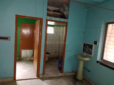 Bedroom Image of 1200 Sq.ft 2 BHK Apartment / Flat for rent in Dum Dum Kolkata for Rs. 11000