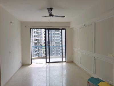 Living Room Image of 1700 Sq.ft 3 BHK Apartment / Flat for sale in Godrej Oasis, Sector 88A Gurgaon for Rs. 22000000