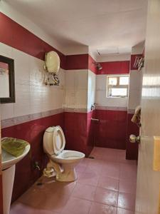 Bathroom Image of 1954 Sq.ft 3 BHK Apartment / Flat for sale in South City, Prince Anwar Shah Connector Kolkata for Rs. 35000000