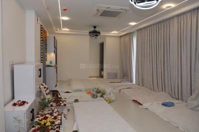 Hall Image of 1700 Sq.ft 3 BHK Apartment / Flat for rent in One Oak Atmos, Gomti Nagar Lucknow for Rs. 65000