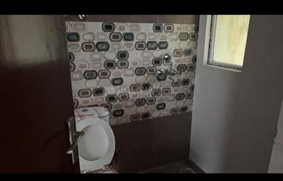 Bathroom Image of 2415 Sq.ft 4 BHK Apartment / Flat for sale in Rise Organic Homes Phase 1, Mahurali Ghaziabad for Rs. 16900000