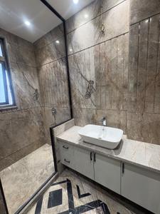 Image of 2016 Sq.ft 3 BHK Builder Floor for sale in Defence Colony, New Delhi for Rs. 100000000