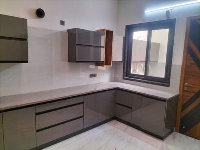Kitchen Image of 2200 Sq.ft 4 BHK Independent House for rent in Bansal Temple Tree Residences, Ranjit Avenue Amritsar for Rs. 100000