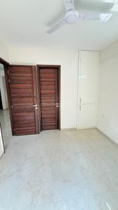 Bathroom Image of 1180 Sq.ft 3.5 BHK Apartment / Flat for sale in M3M Soulitude , Sector 89 Gurgaon for Rs. 17000000