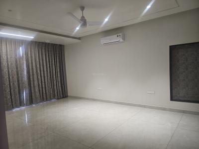 Bedroom Image of 3300 Sq.ft 3 BHK Apartment / Flat for rent in Rai Durg Hyderabad for Rs. 170000