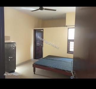 1 RK Semi Furnished Flat