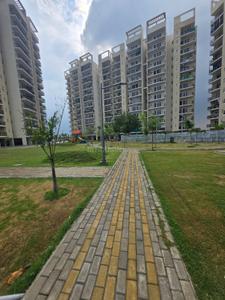 Image of 900 Sq.ft 3 BHK Apartment / Flat for sale in GLS Arawali Homes, Sector 4, Sohna for Rs. 6000000