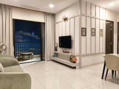 Living Room Image of 1111 Sq.ft 2 BHK Apartment / Flat for sale in Kumar Path Tower C1, Baner Pune for Rs. 10000000