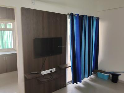 Living Room Image of 800 Sq.ft 2 BHK Apartment / Flat for rent in Adani Pratham Phase 2, Vaishno Devi Circle Ahmedabad for Rs. 22500