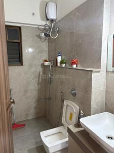 Bathroom Image of 1550 Sq.ft 3 BHK Apartment / Flat for rent in Oxy Beaumonde, Viman Nagar Pune for Rs. 72000