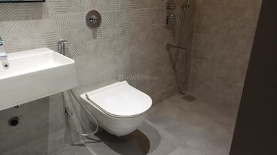 Excellaa Virtu Bathroom One 4