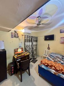 Living Room Image of 350 Sq.ft 1 BHK Apartment / Flat for sale in Dashrath Puri New Delhi for Rs. 4100000