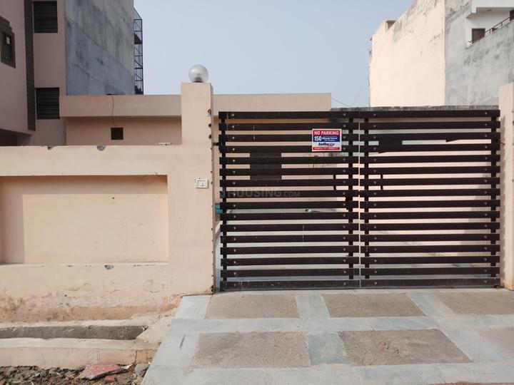 Sector 133 Main Image 1