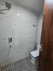 Bathroom Image of 950 Sq.ft 3 BHK Apartment / Flat for sale in Rajpur Khurd Extension New Delhi for Rs. 7000000