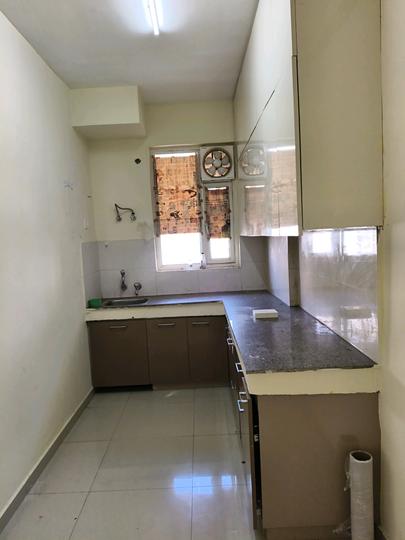 Pyramid Elite Main Image 1