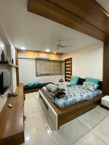Bedroom Image of 2340 Sq.ft 3 BHK Apartment / Flat for sale in Bodakdev Ahmedabad for Rs. 22500000