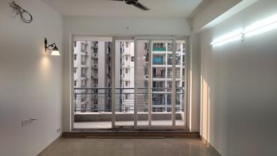 Living Room Image of 1575 Sq.ft 3 BHK Apartment / Flat for rent in Great Value Sharanam, Sector 107 Noida for Rs. 45000