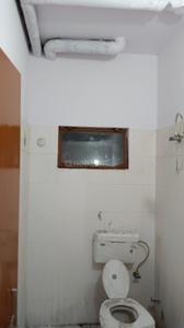 Bathroom Image of 600 Sq.ft 2 BHK Apartment / Flat for sale in Hasanganj Lucknow for Rs. 2600000