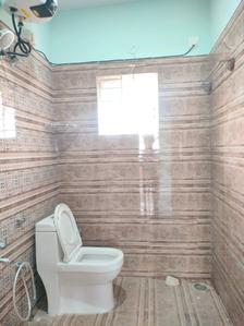 Common Bathroom Image of 1200 Sq.ft 2 BHK Independent House for rent in Rayasandra Bengaluru for Rs. 32000