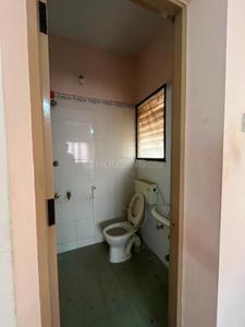 Bathroom Image of 1240 Sq.ft 3 BHK Apartment / Flat for sale in Kochadai Madurai for Rs. 6500000