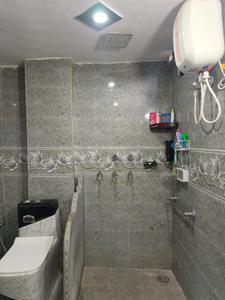 Bathroom Image of 625 Sq.ft 1 BHK Independent House for rent in Jarauli Kanpur for Rs. 10000