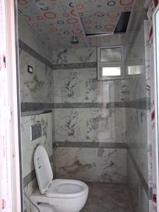 Common Bathroom Image of 1300 Sq.ft 3 BHK Apartment / Flat for sale in Hark Sai Homes 6 by Hark Infrastructure Developers Private Limited, Sector 49 Noida for Rs. 6000000