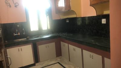 Kitchen Image of 2200 Sq.ft 2 BHK Builder Floor for rent in Sector 10A Gurgaon for Rs. 29000