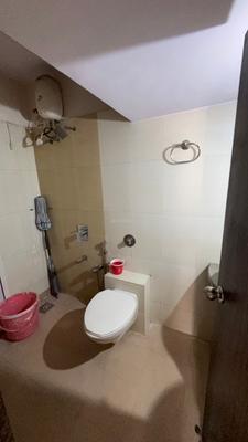 Bathroom Image of 630 Sq.ft 1 BHK Apartment / Flat for rent in Siddhi Highland Park, Thane West Thane for Rs. 30000