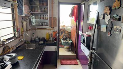 Kitchen Image of 1017 Sq.ft 2 BHK Apartment / Flat for sale in Ognaj Ahmedabad for Rs. 4500000