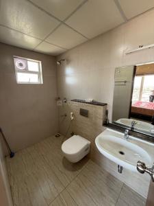 Bathroom Image of 1300 Sq.ft 3 BHK Apartment / Flat for sale in ABAD West Wood, Chullickal Kochi for Rs. 13000000