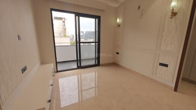 Bedroom Image of 2700 Sq.ft 4 BHK Builder Floor for sale in Surajmal Vihar New Delhi for Rs. 54999999