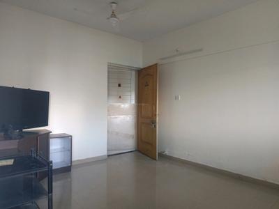 Living Room Image of 1000 Sq.ft 2 BHK Apartment / Flat for rent in Magarpatta City Iris, Magarpatta City Pune for Rs. 34000
