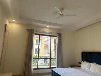 Bedroom Image of 4200 Sq.ft 4 BHK Villa for sale in Jaypee Kingswood Oriental, Sector 128 Noida for Rs. 85000000